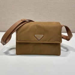 프라다 리나일론 패딩 숄더 스몰