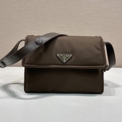 프라다 리나일론 패딩 숄더 스몰