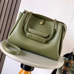 로에베 26FW 카프스킨 마드리드백