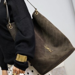 생로랑 카산드라 니키 서플 스웨이드 버킷 844346