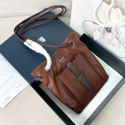 프라다 26ss 레더 미니 숄더 1BH288