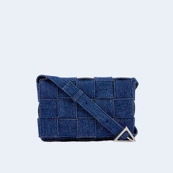 보테가베네타 인트레치아토 데님 크로스백